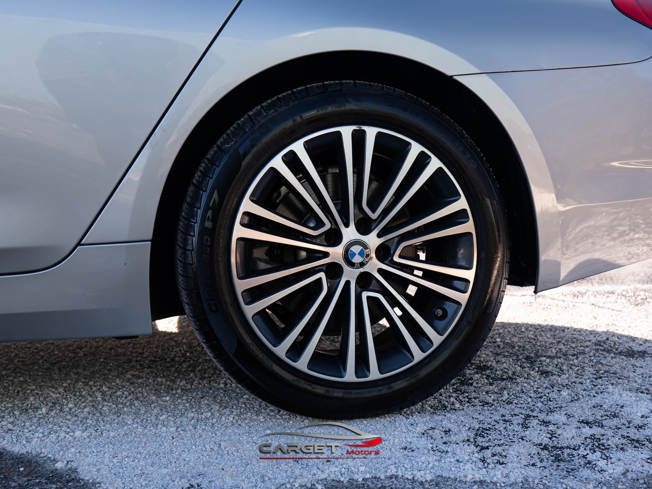 Vehicle image 11 of 53