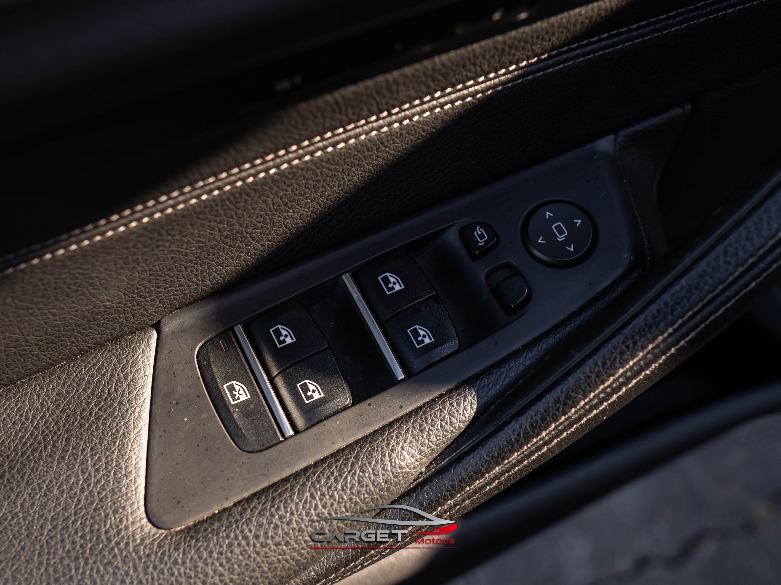 Vehicle image 39 of 53