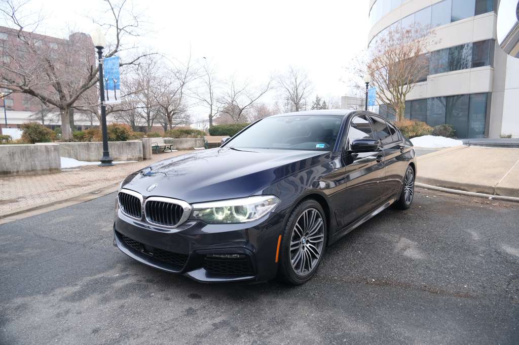 2019 BMW 5 Series 540i xDrive Image 1 of 45