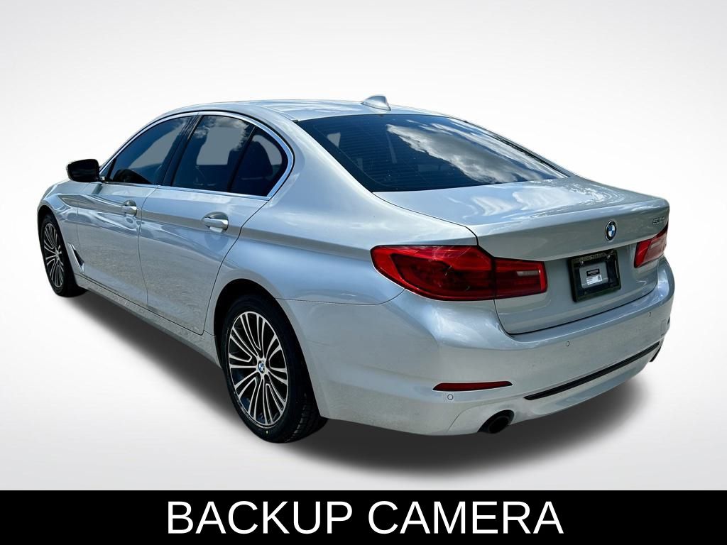 Vehicle image 7 of 51