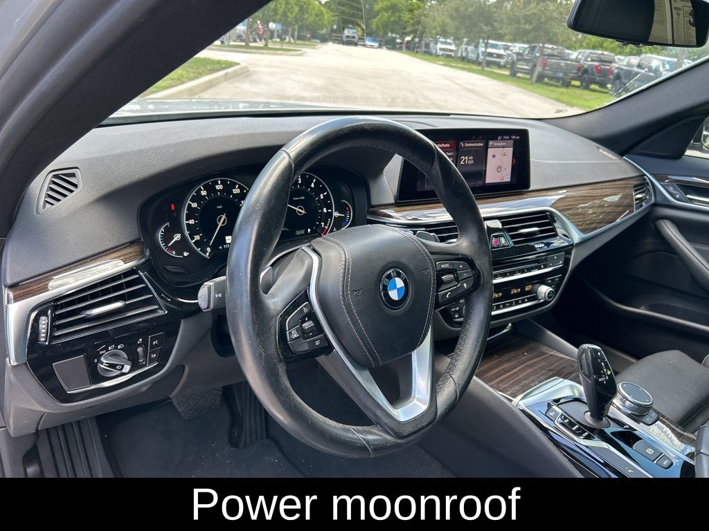 Vehicle image 17 of 51