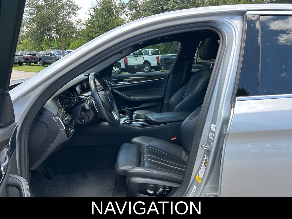 Vehicle image 19 of 51