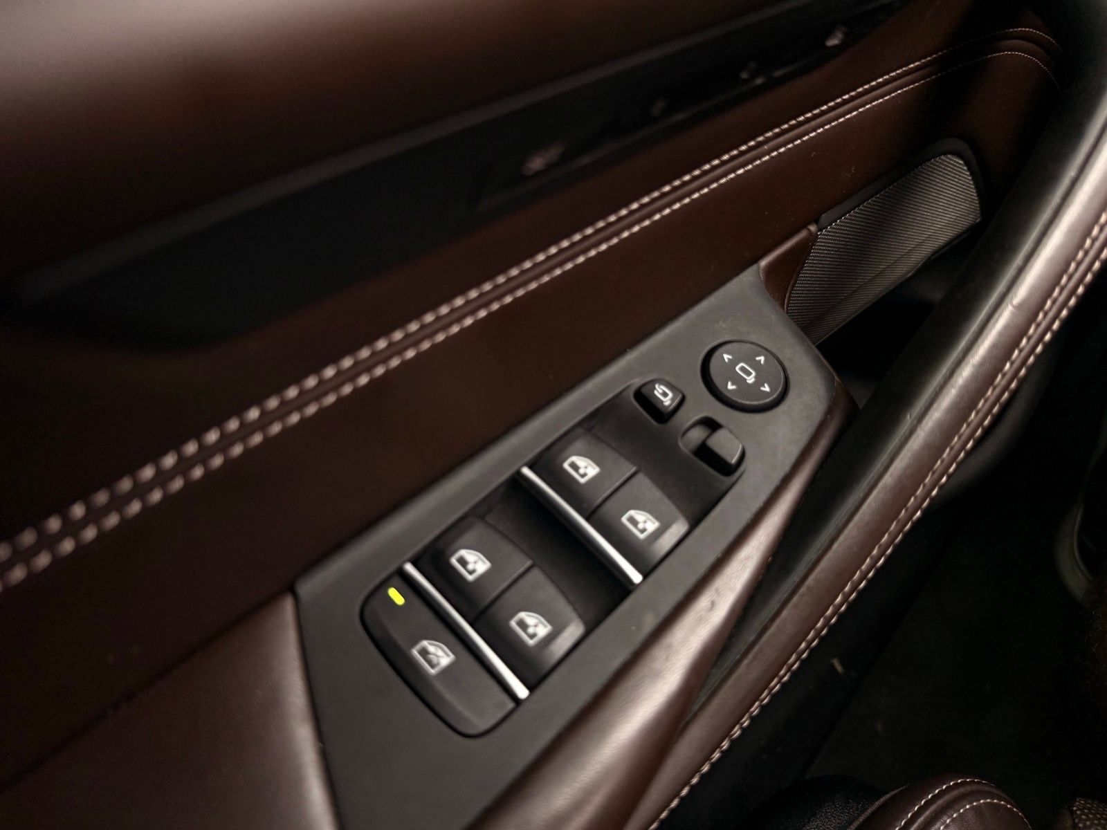 2019 BMW 5 Series 540i Image 38 of 38