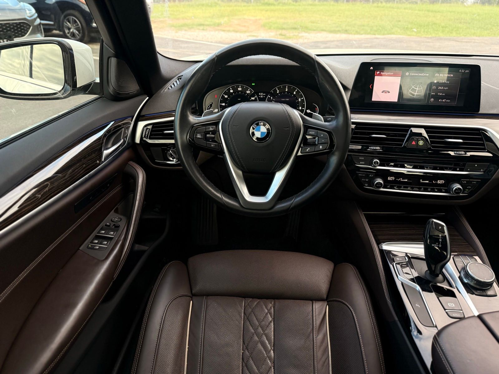2019 BMW 5 Series 540i Image 18 of 38