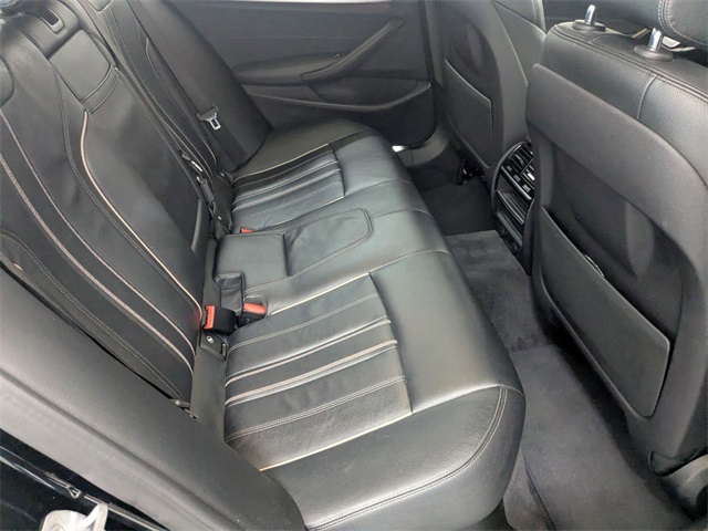 Vehicle image 11 of 37