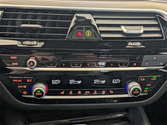 Vehicle image 18 of 37