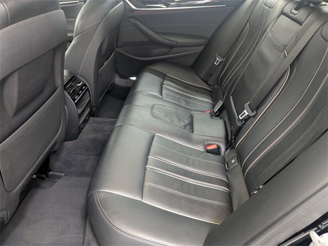 Vehicle image 12 of 37