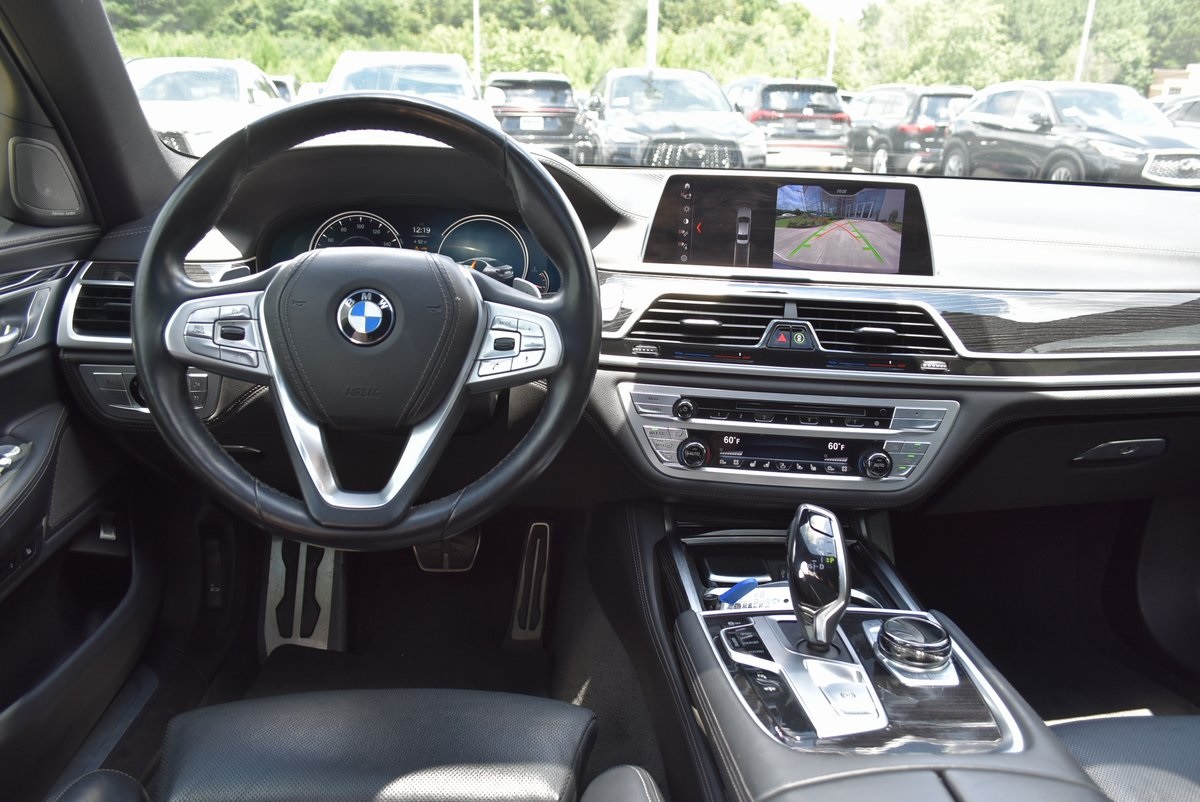 Vehicle image 20 of 40