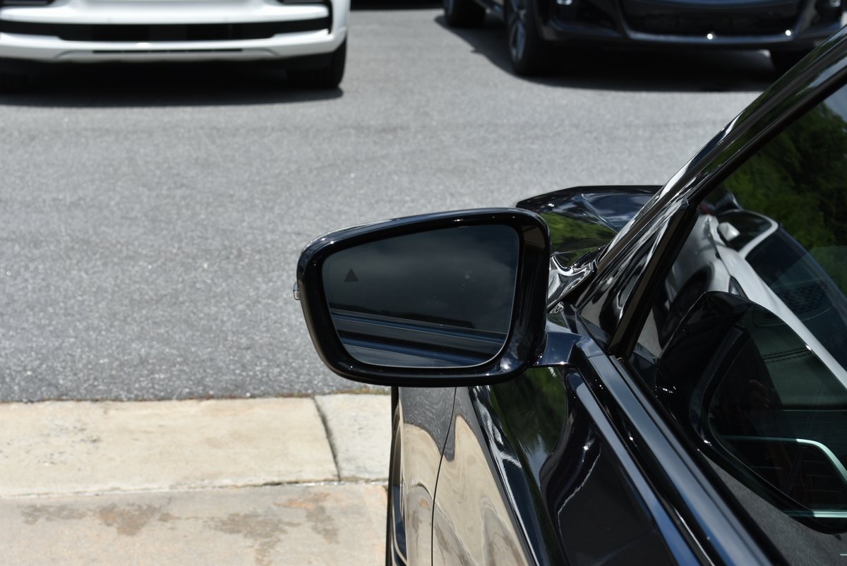 Vehicle image 31 of 40