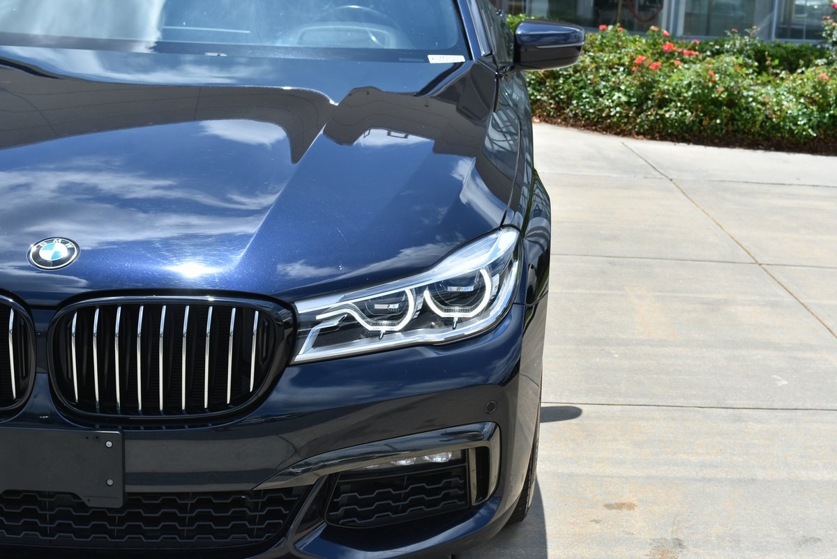 Vehicle image 4 of 40