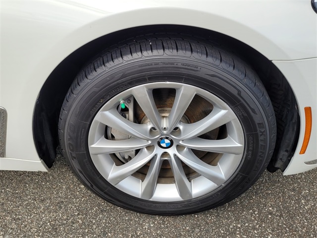 Vehicle image 9 of 35