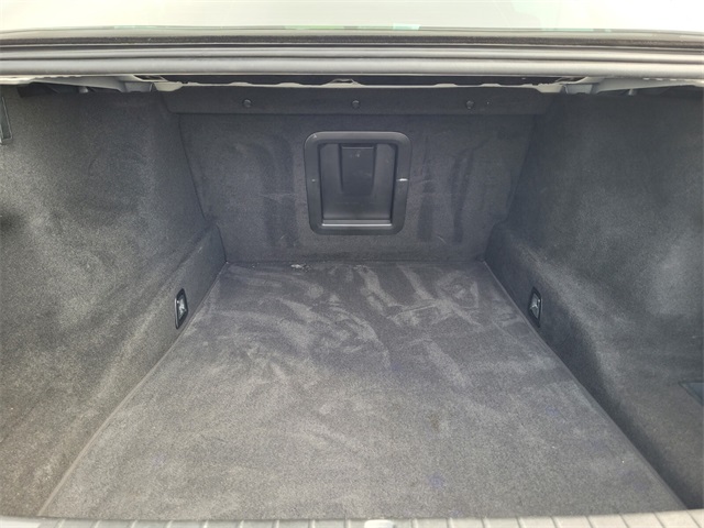 Vehicle image 10 of 35