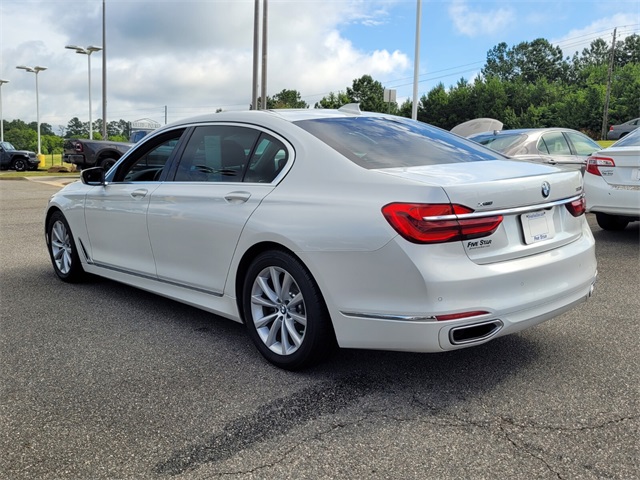 Vehicle image 7 of 35