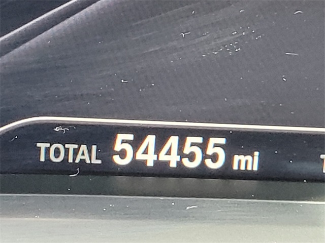 Vehicle image 16 of 35