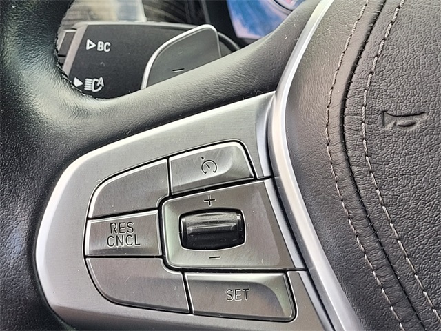 Vehicle image 31 of 35