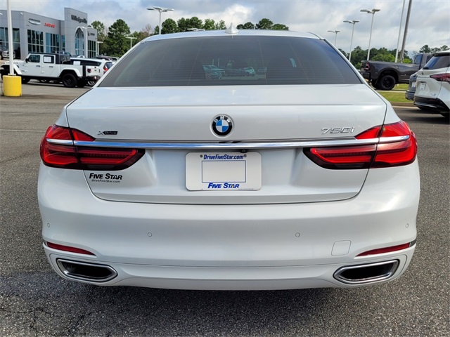 Vehicle image 6 of 35