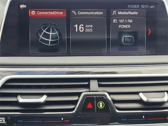 Vehicle image 20 of 35