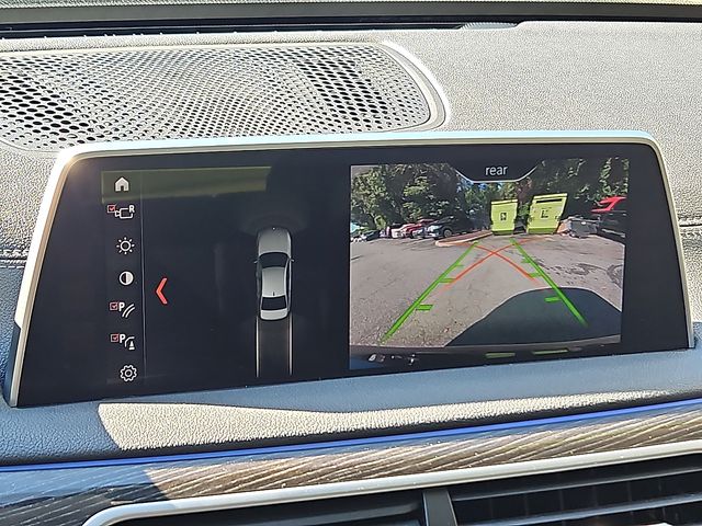 Vehicle image 18 of 30