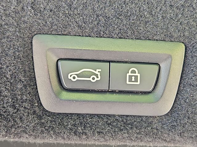 Vehicle image 29 of 30