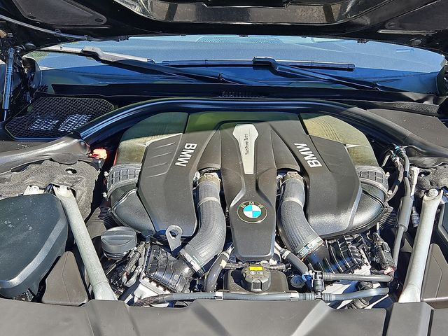 Vehicle image 27 of 30