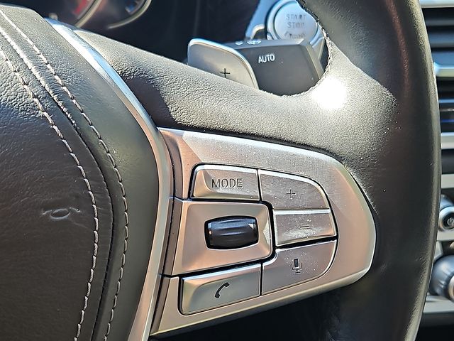 Vehicle image 22 of 30