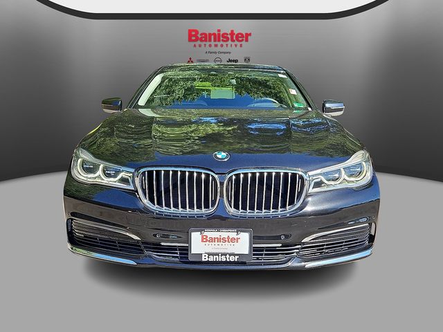 Vehicle image 2 of 30
