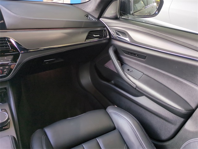 Vehicle image 29 of 31