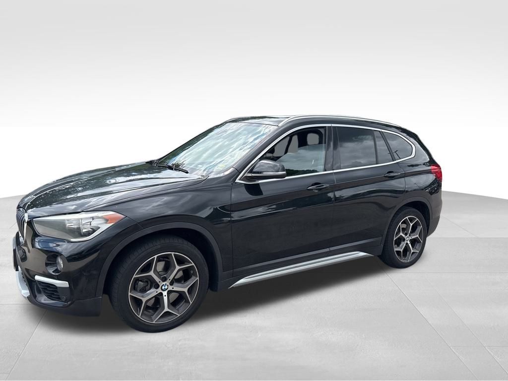 Vehicle image 2 of 21