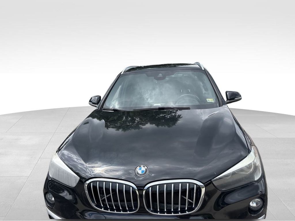 Vehicle image 3 of 21