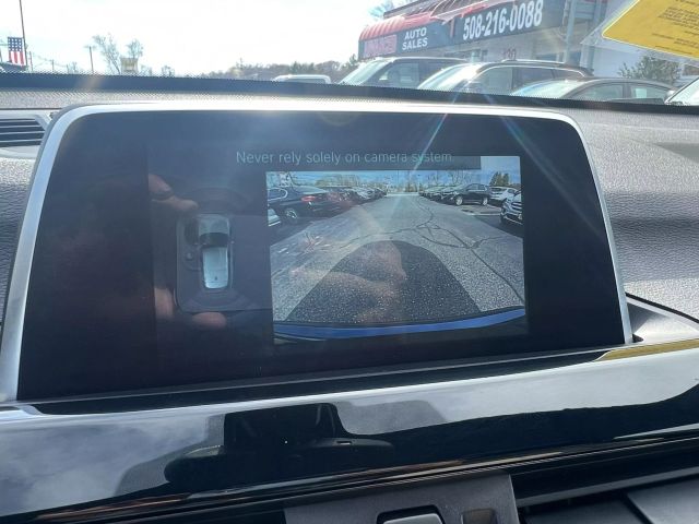 Vehicle image 20 of 28