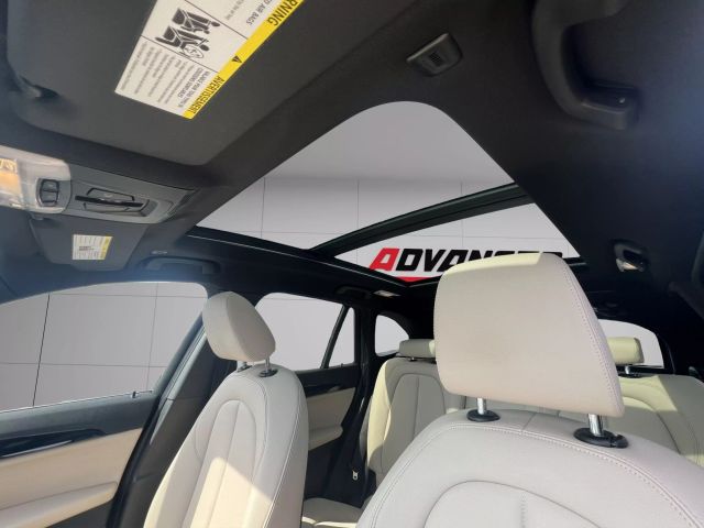Vehicle image 18 of 28