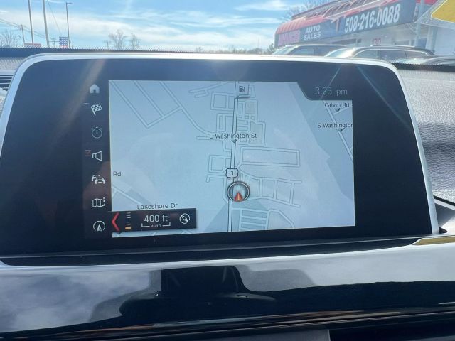 Vehicle image 23 of 28