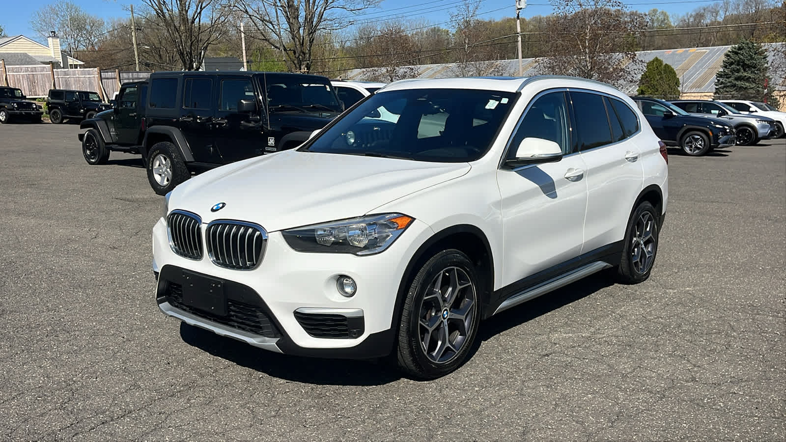 2019 BMW X1 xDrive28i Image 1 of 30