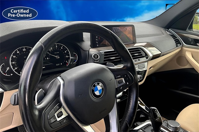 Vehicle image 14 of 36