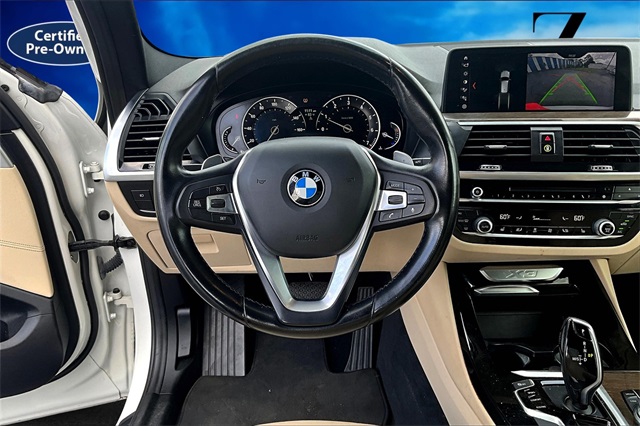 Vehicle image 17 of 36