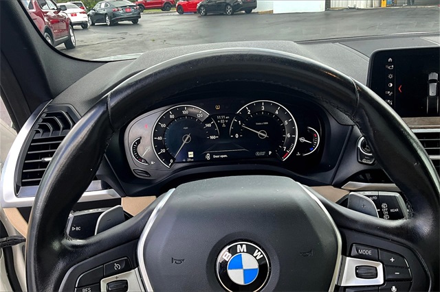Vehicle image 20 of 36