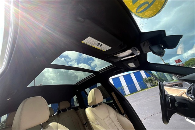 Vehicle image 18 of 36