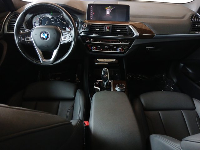 Vehicle image 15 of 22