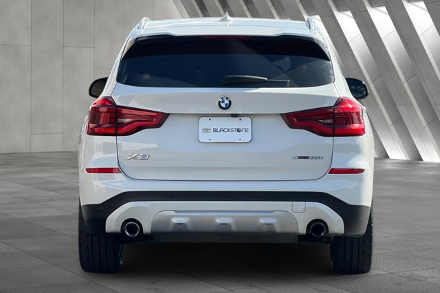 2019 BMW X3 xDrive30i Image 8 of 30