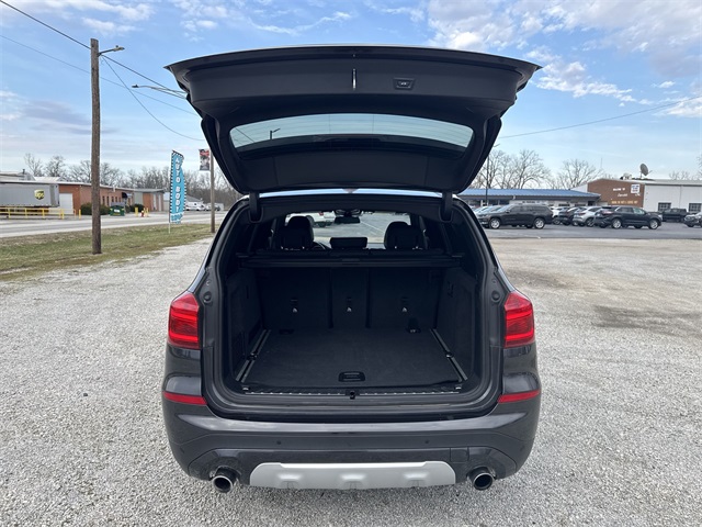 Vehicle image 12 of 33
