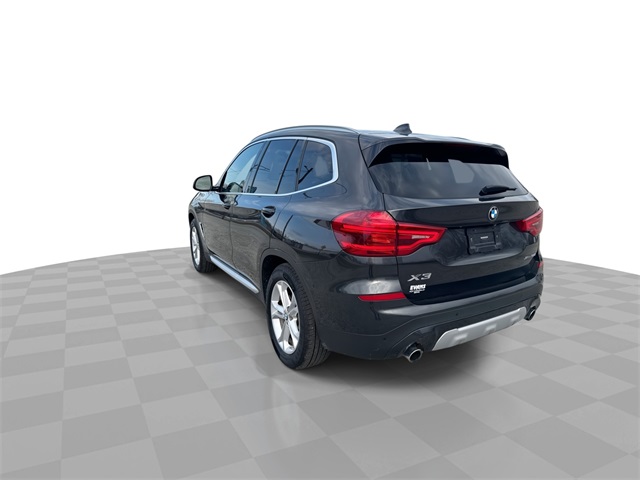 Vehicle image 8 of 33