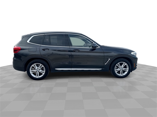 Vehicle image 5 of 33