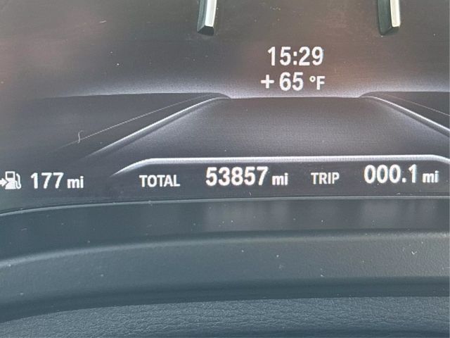 Vehicle image 18 of 40