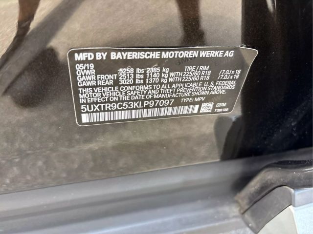 Vehicle image 32 of 40
