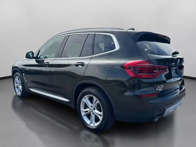 Vehicle image 7 of 40