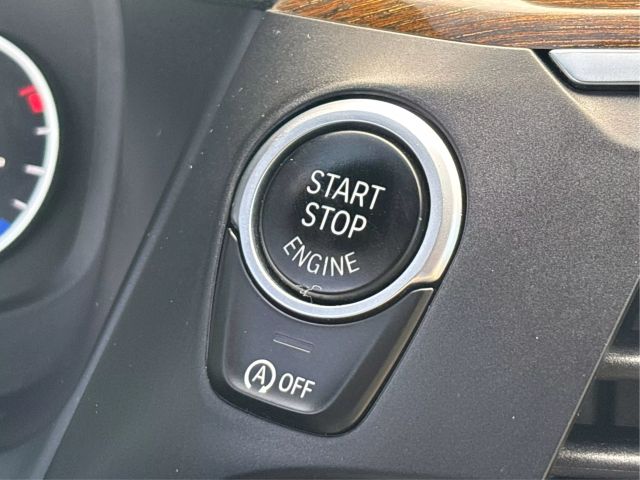 Vehicle image 38 of 40