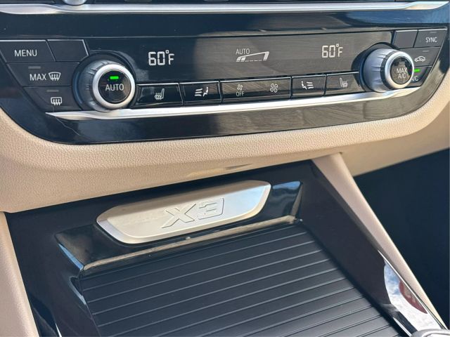 Vehicle image 34 of 40