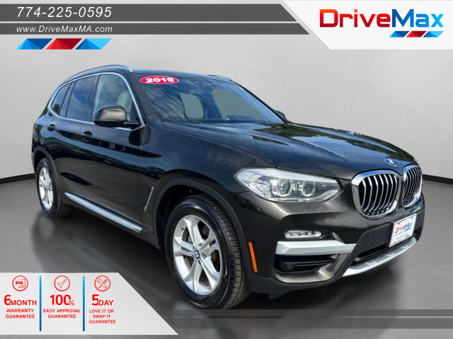 Vehicle image 3 of 40