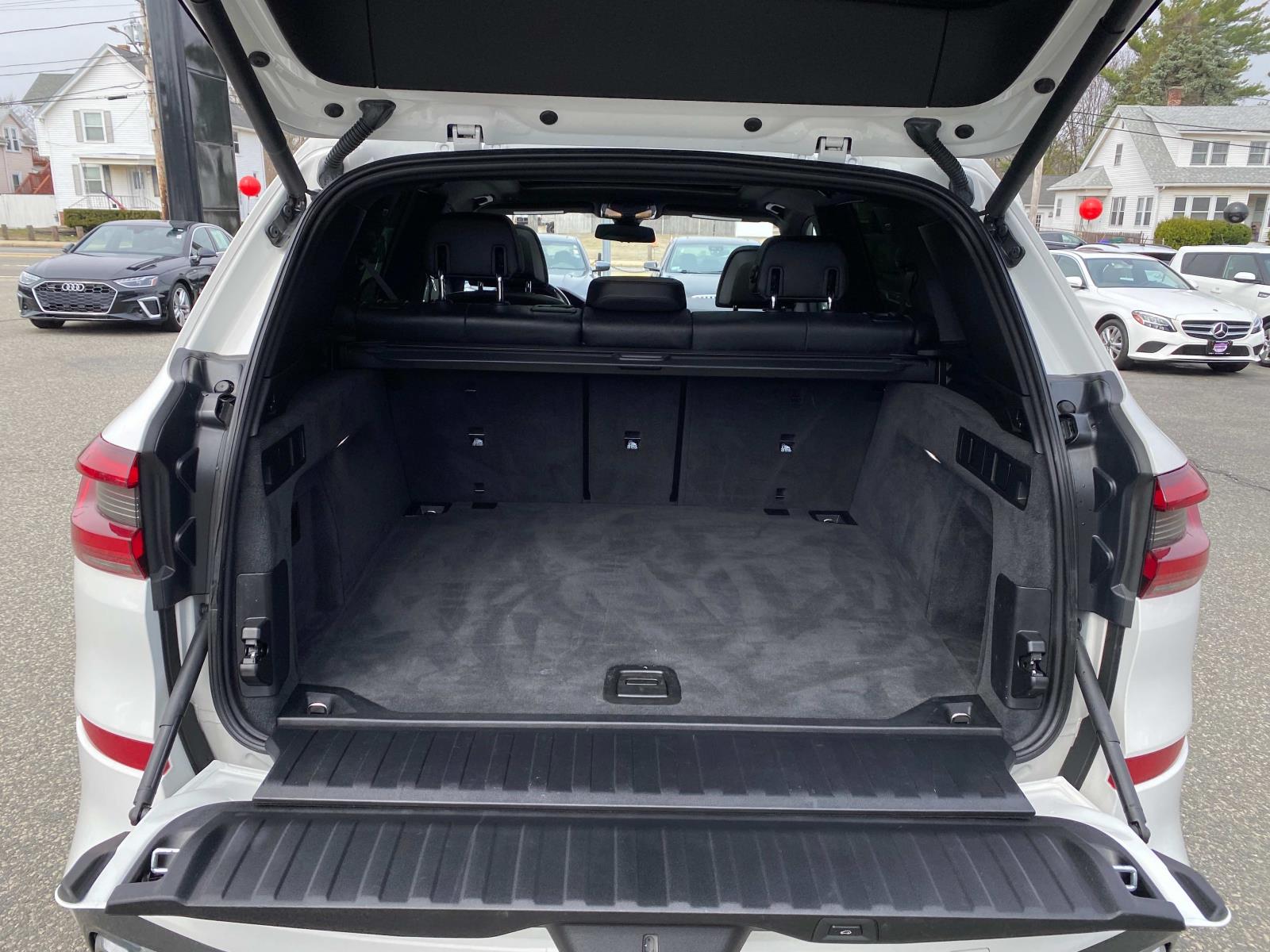 Vehicle image 7 of 20