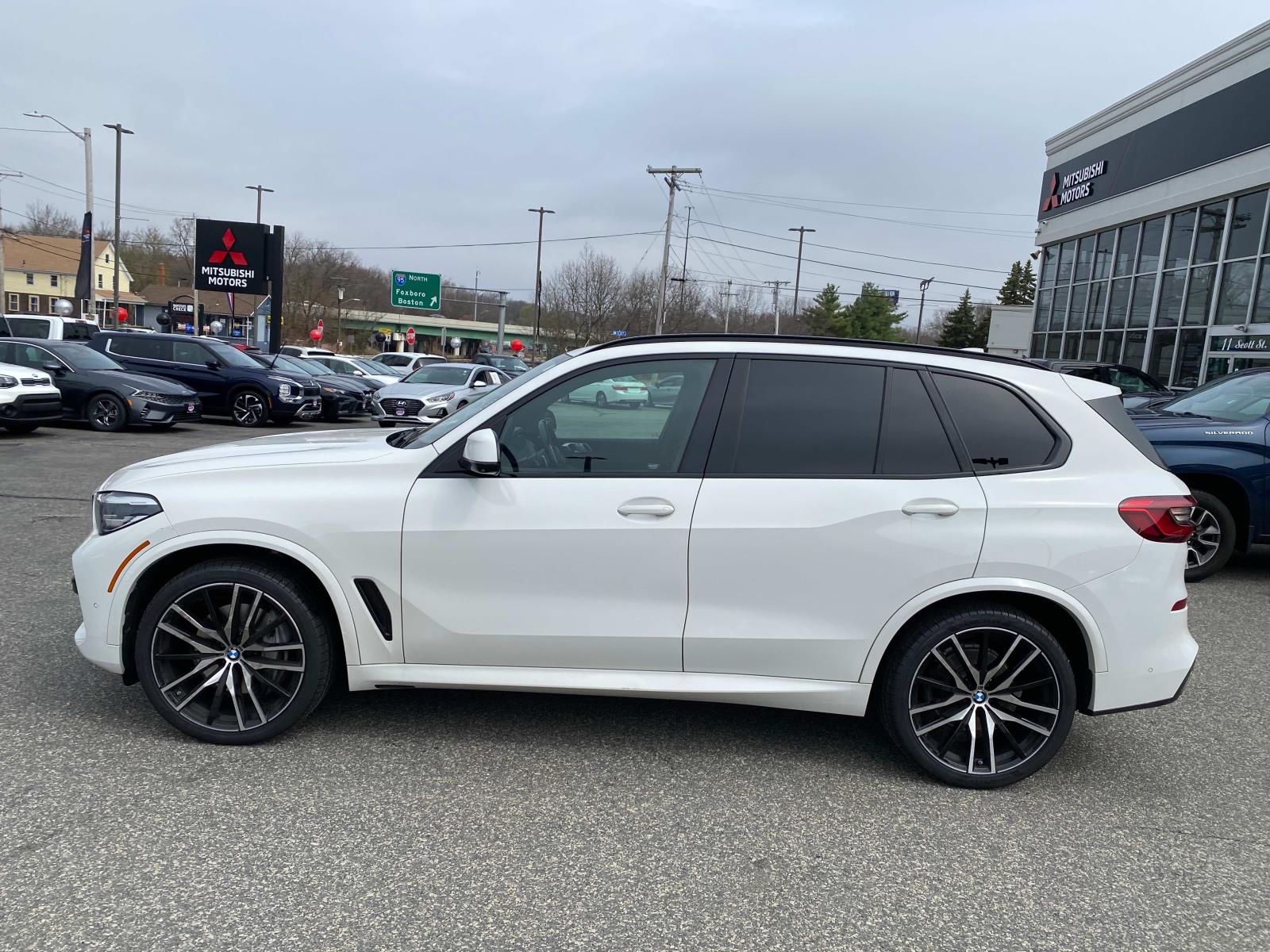 Vehicle image 6 of 20